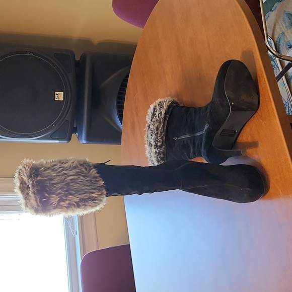 DONATED - Picture 3 of 4